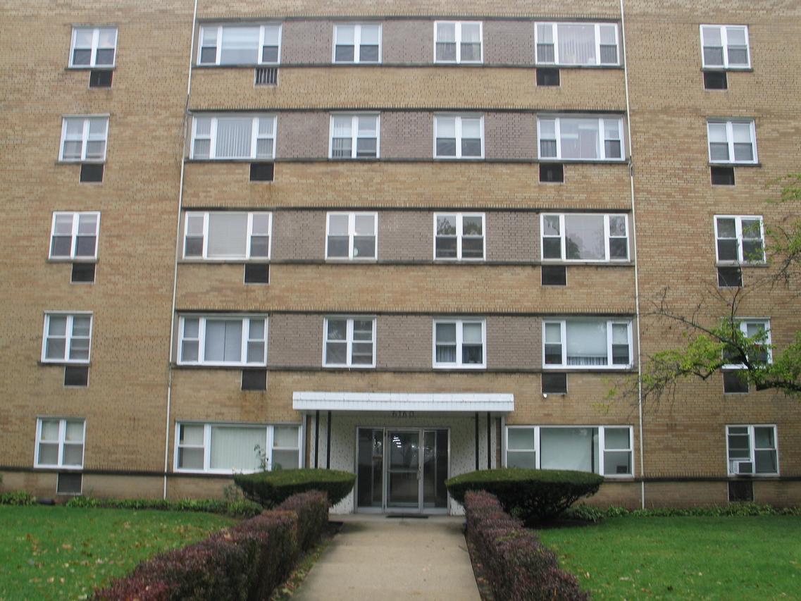 6160 N Damen Ave. #509, Chicago, IL 60659