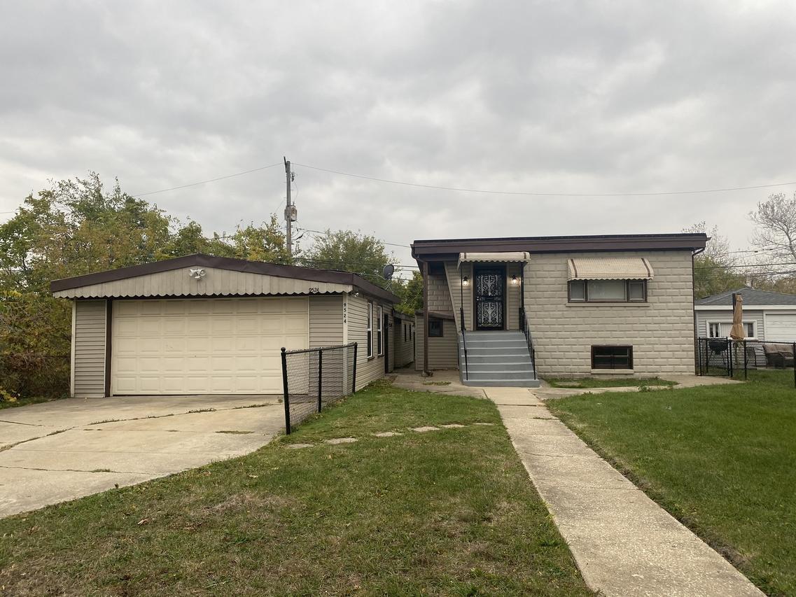 9524 S La Salle St., Chicago, IL 60628