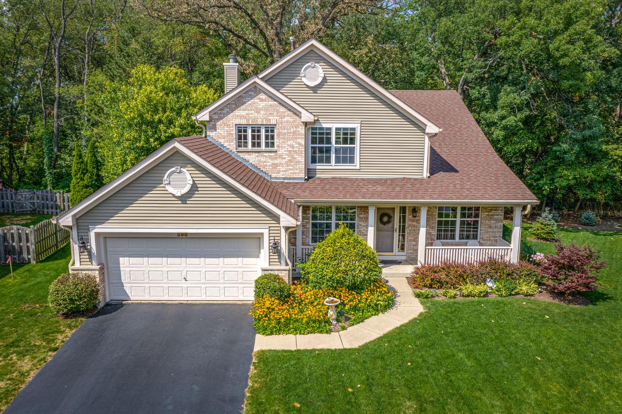 598 Patriot Ct., Gurnee, IL 60031