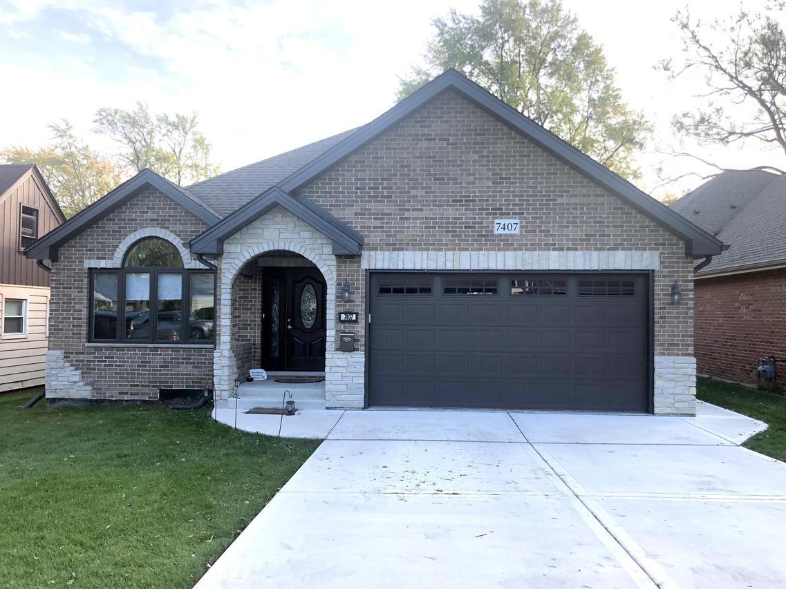 7407 W 114th St., Worth, IL 60482