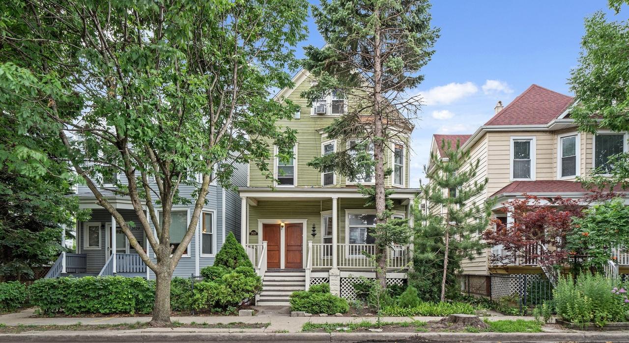 2625 N Central Park Ave., Chicago, IL 60647