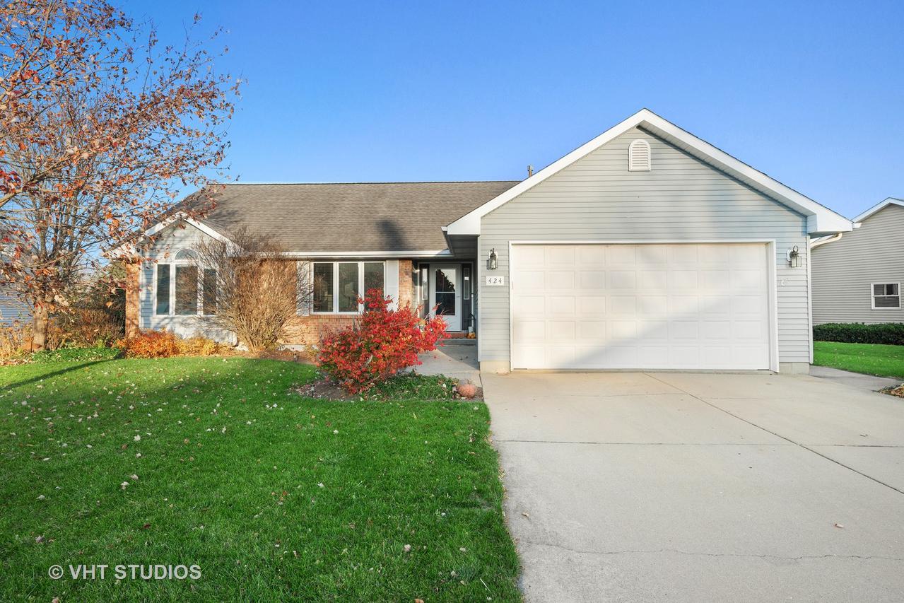 424 Dogwood Ln., Dekalb, IL 60115