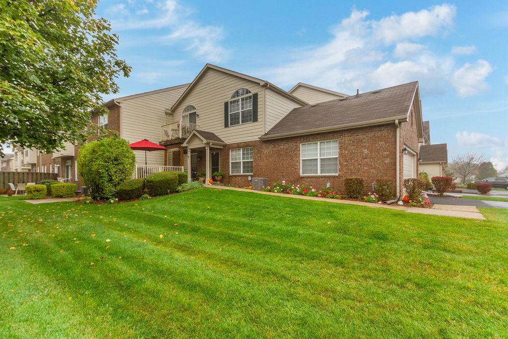 5201 Glenbrook Tr., Mchenry, IL 60050