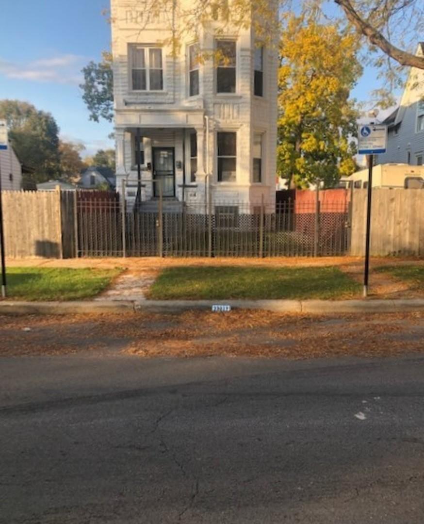 5232 W Ferdinand St., Chicago, IL 60644