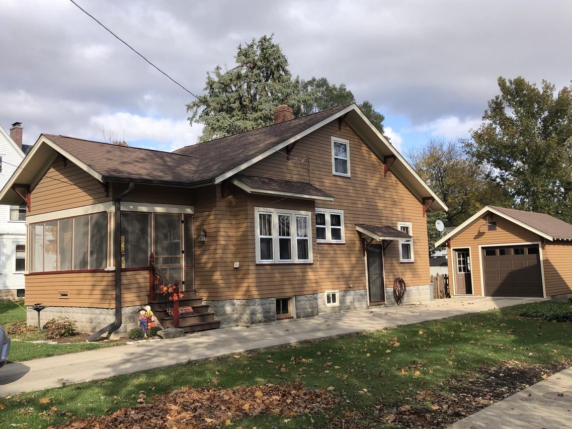 215 S Gage St., Somonauk, IL 60552
