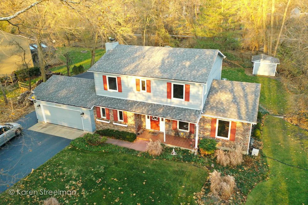 12010 Mohican Dr., Algonquin, IL 60102