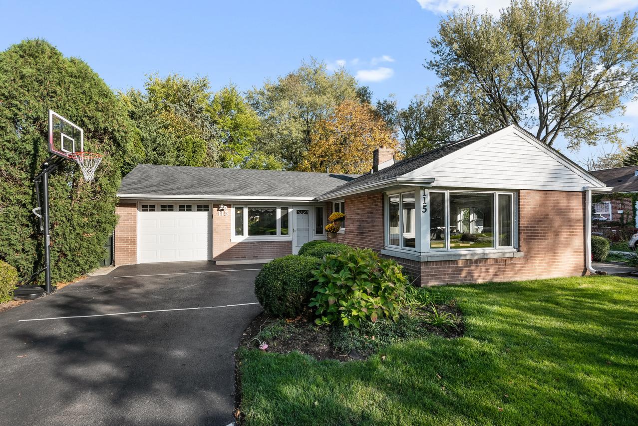 115 S Greenwood Ave., Palatine, IL 60074