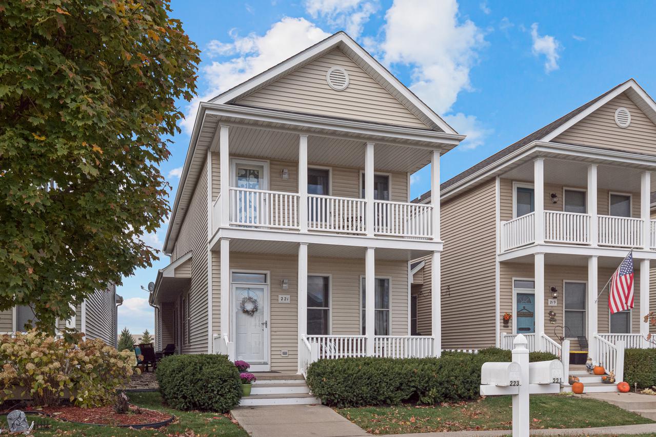 221 Market St., Genoa, IL 60135