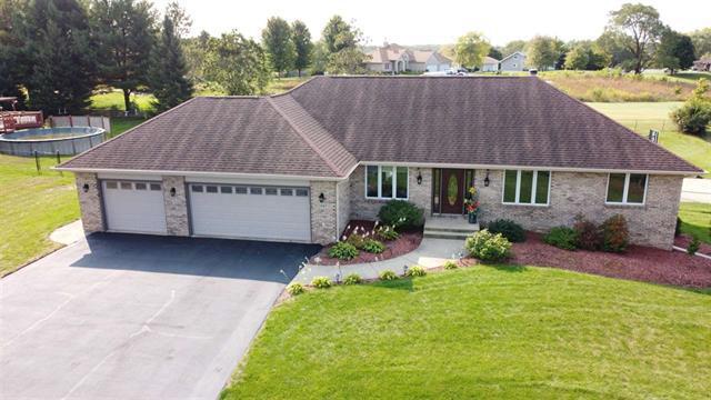 7447 Mccurry Rd., Roscoe, IL 61073