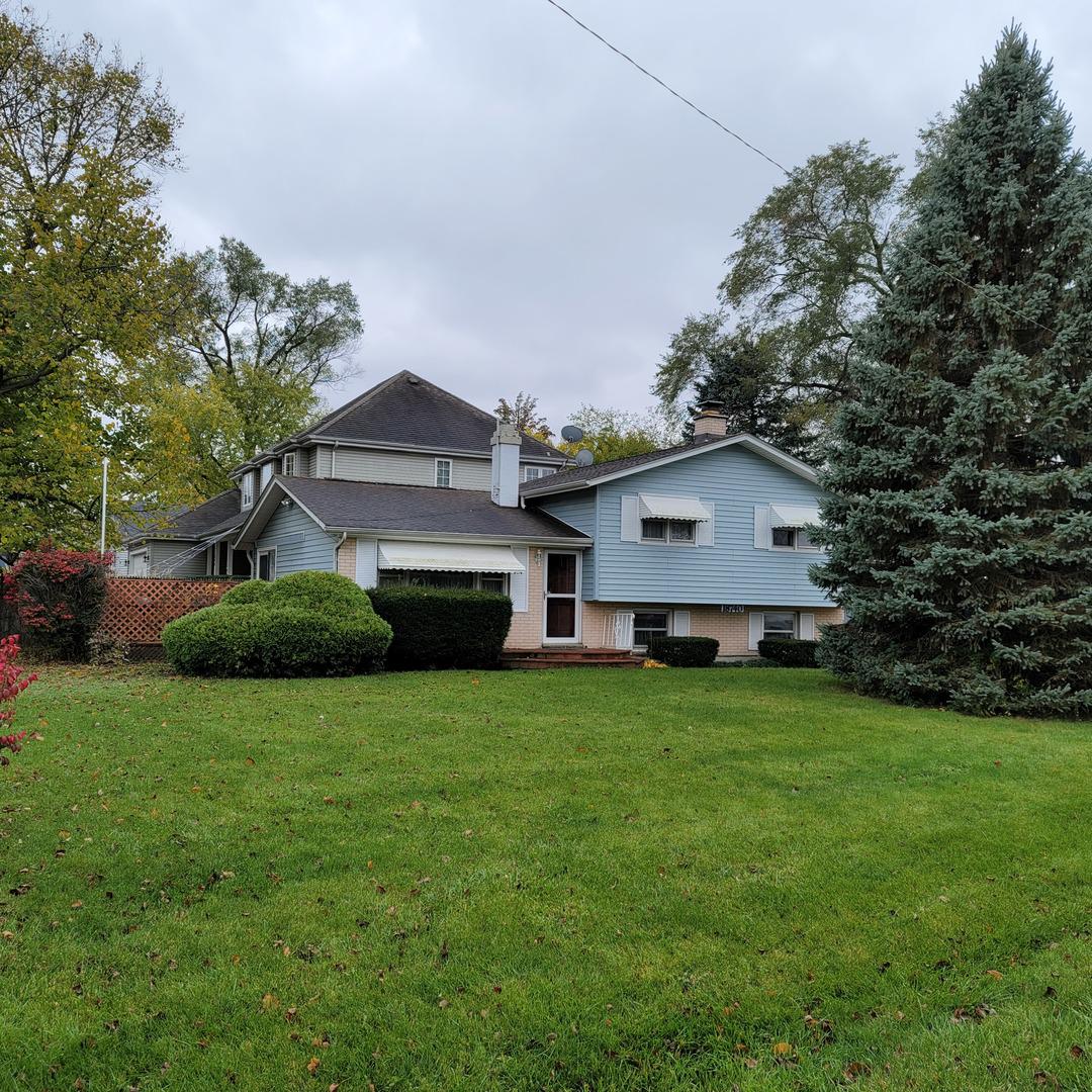 18740 W Willow Point Dr., Grayslake, IL 60030