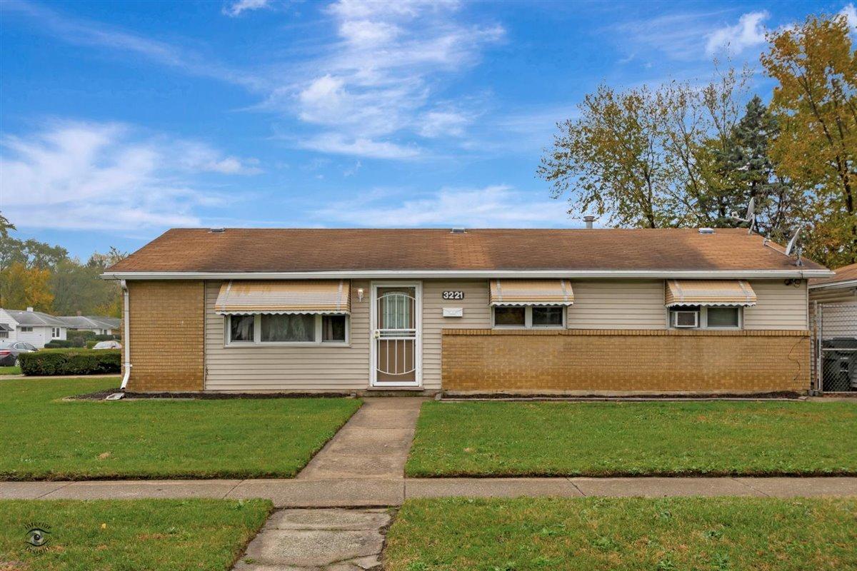 3221 Hendricks Rd., Robbins, IL 60472