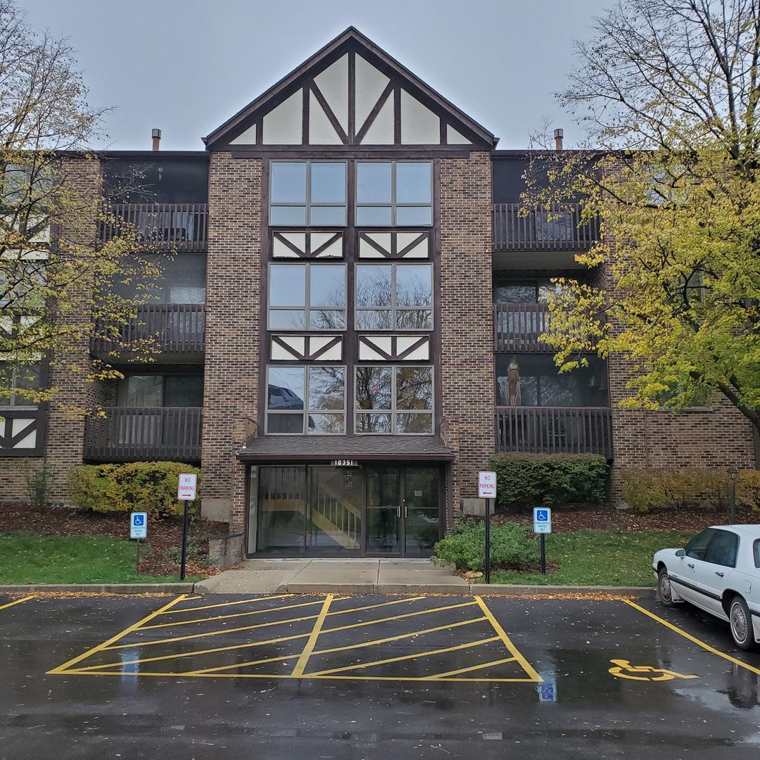 10351 Menard Ave. #3-323, Oak Lawn, IL 60453