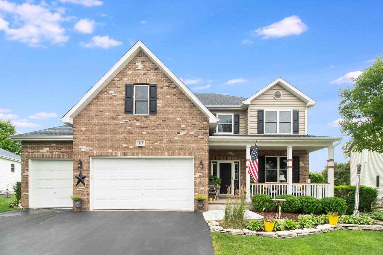 912 Wells Dr., Sycamore, IL 60178