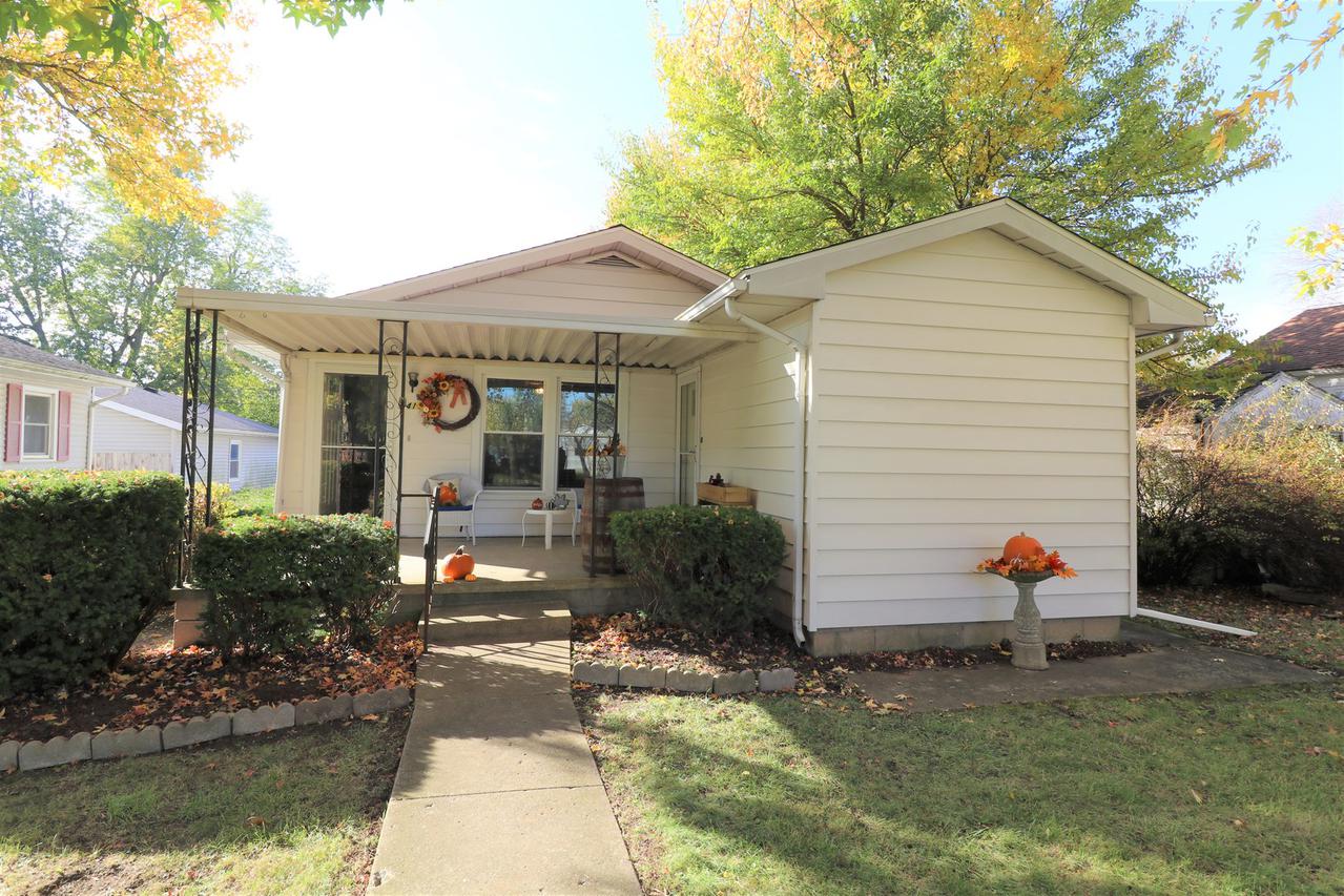 419 N Walnut St., Clinton, IL 61727