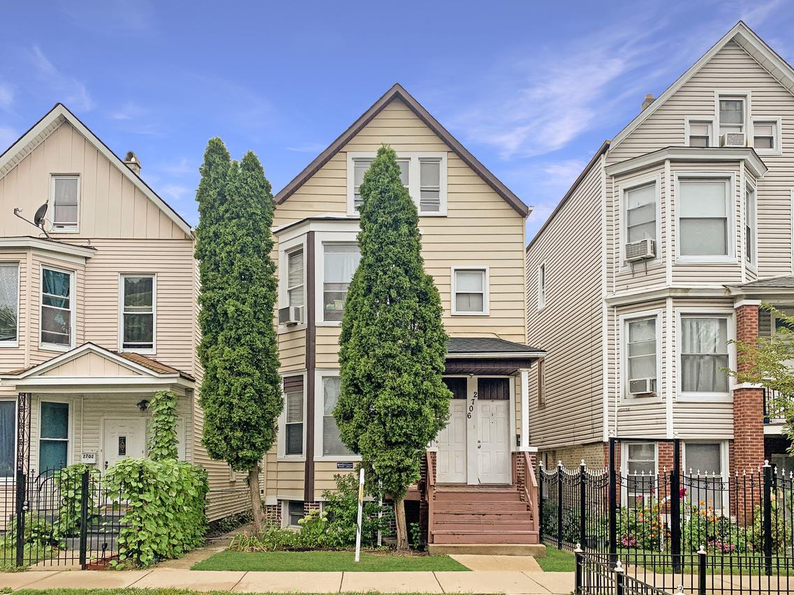 2706 N Ridgeway Ave., Chicago, IL 60647