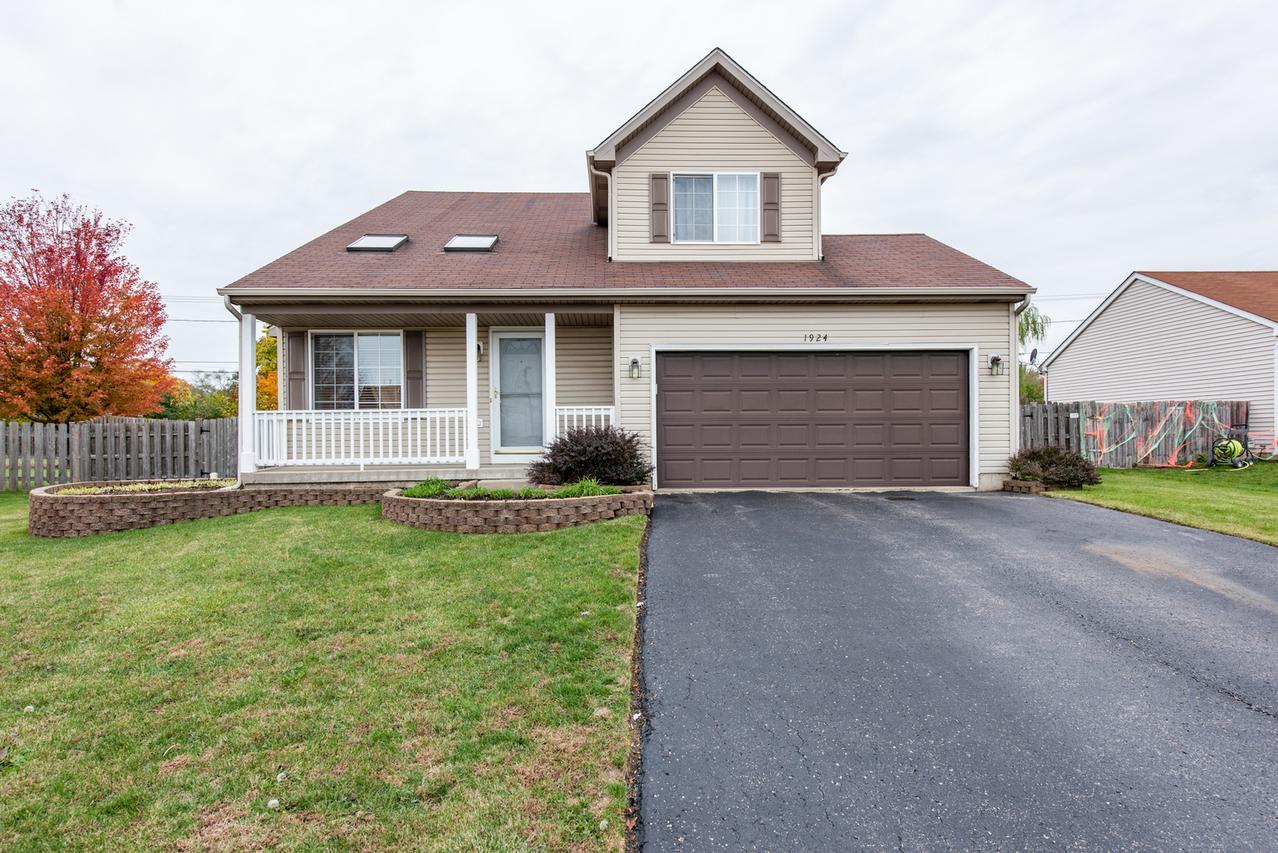 1924 Sunshine Ct., Zion, IL 60099