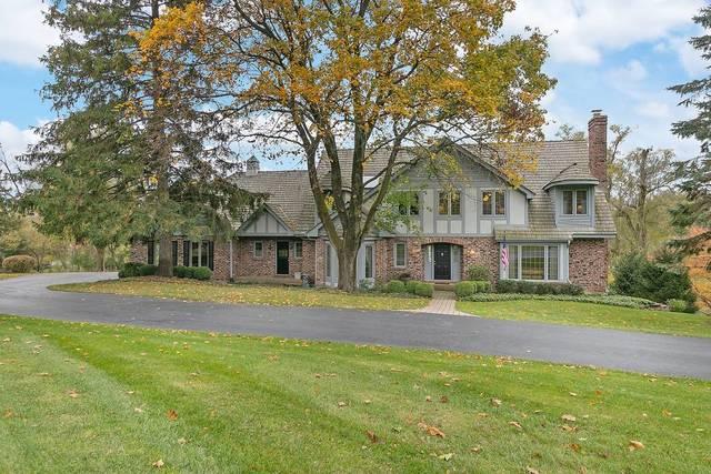 25489 N Cayuga Tr., Lake Barrington, IL 60010