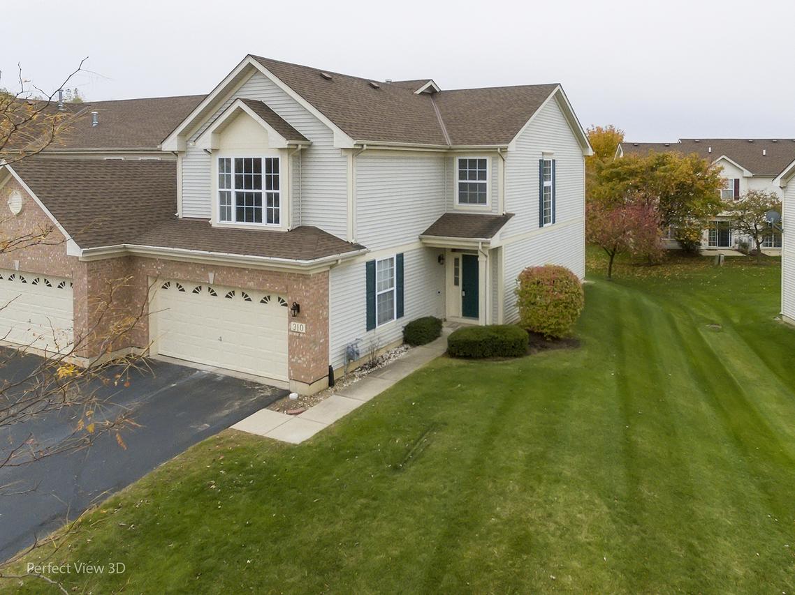 310 Emerald Ln., Algonquin, IL 60102