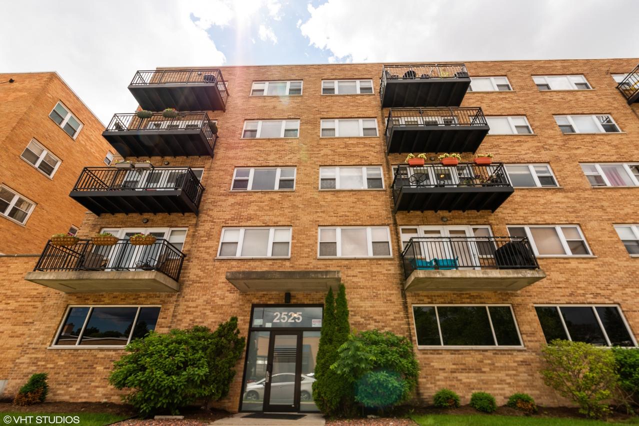 2525 W Bryn Mawr Ave. #201, Chicago, IL 60659