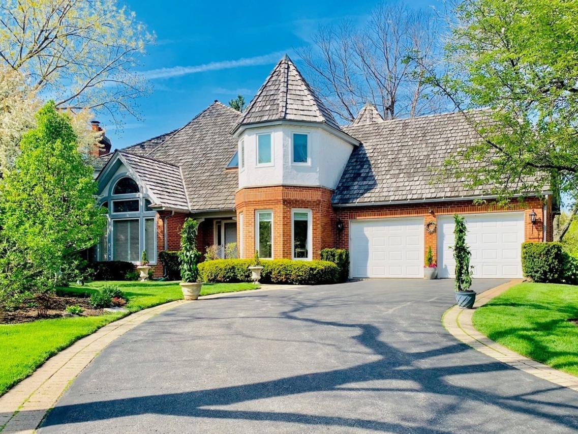 1076 Franz Dr., Lake Forest, IL 60045