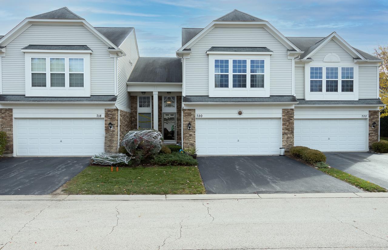 720 Pointe Dr., Crystal Lake, IL 60014