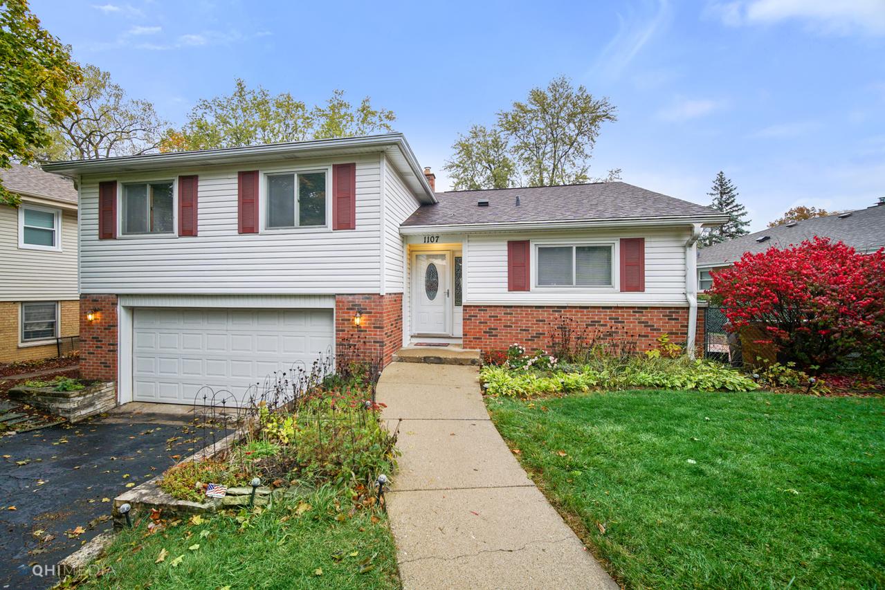 1107 S Leslie Ln., Villa Park, IL 60181