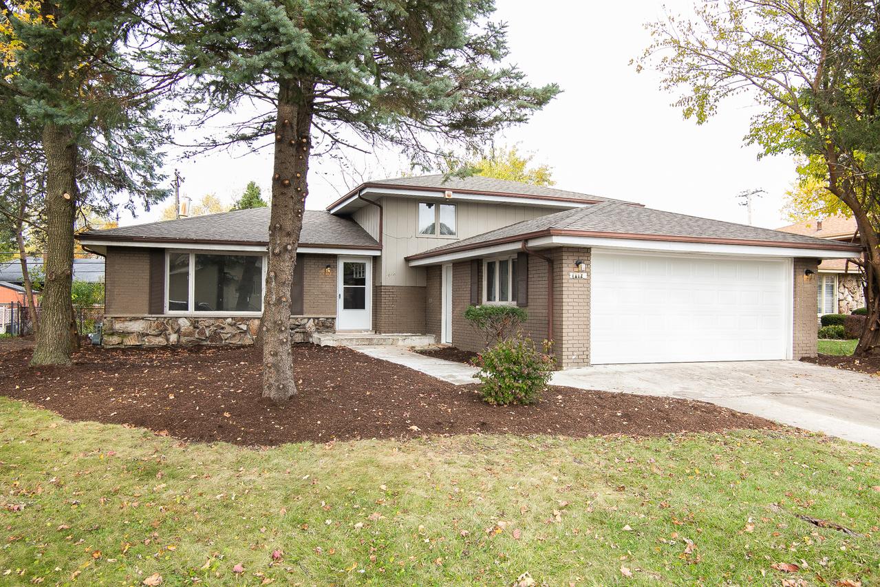 1016 E 168th St., South Holland, IL 60473