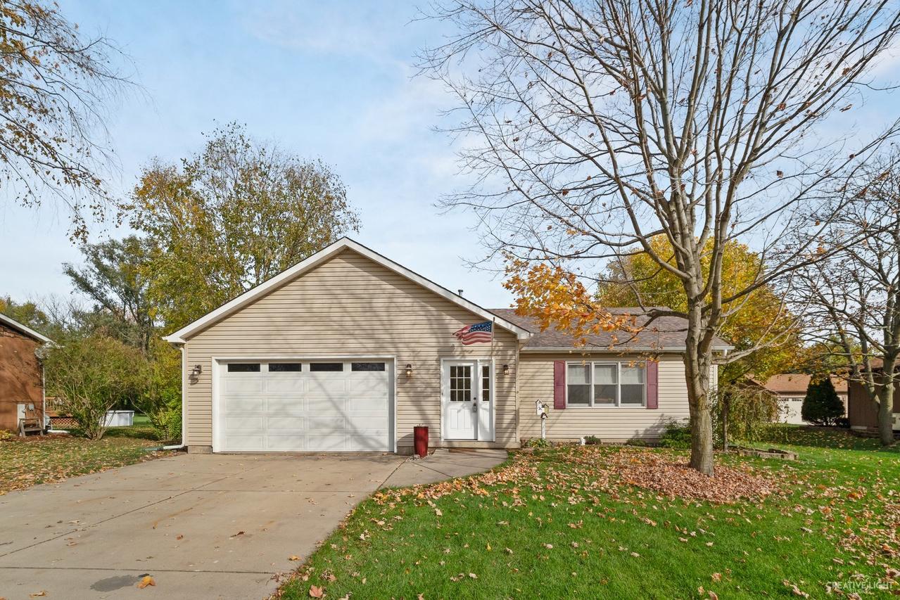 7S509 Rhodes St., Big Rock, IL 60511