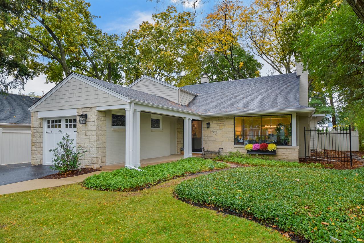 149 Norfolk Ave., Clarendon Hills, IL 60514