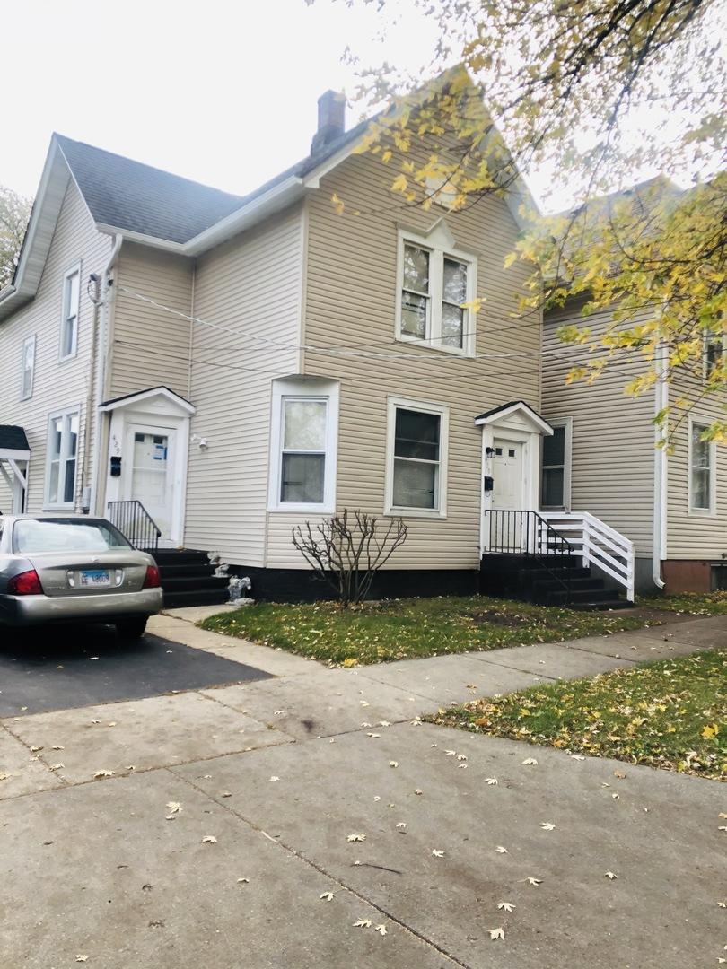 429 Center St., Waukegan, IL 60085