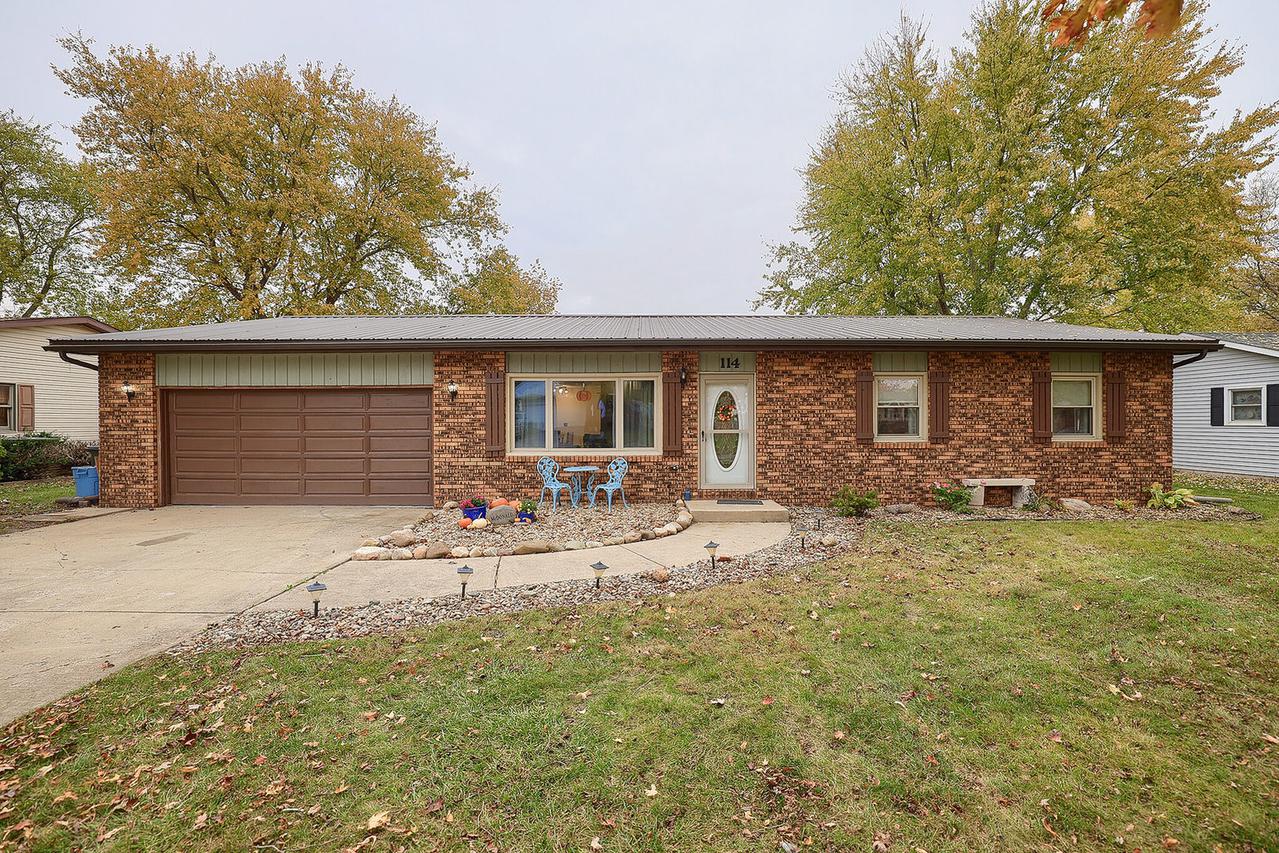 114 E Evergreen Dr., St. Joseph, IL 61873