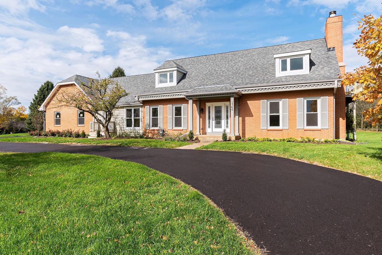 1760 Hilltop Rd., Elgin, IL 60120