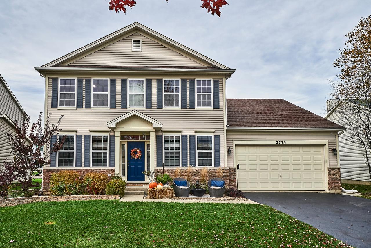 2733 Moraine Valley Rd., Wauconda, IL 60084