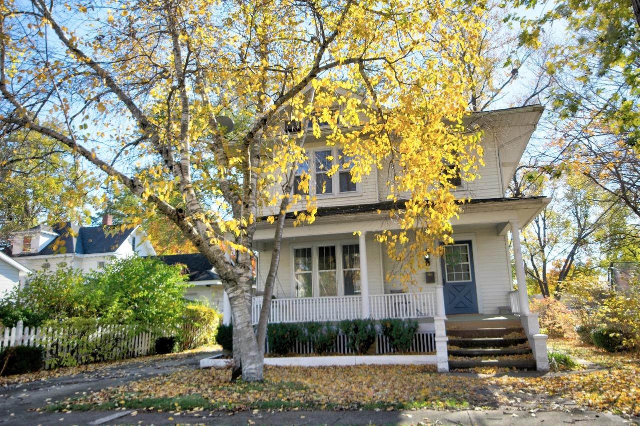 119 E Adams Ave., Watseka, IL 60970