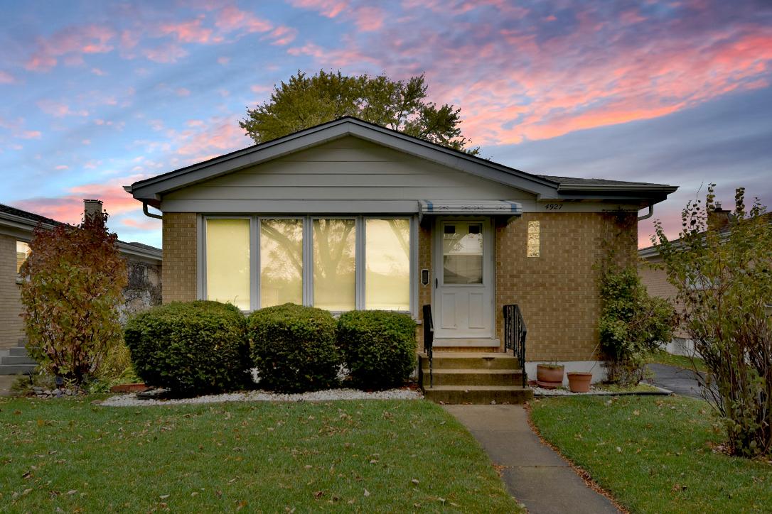 4927 N Greenwood Ave., Norridge, IL 60706
