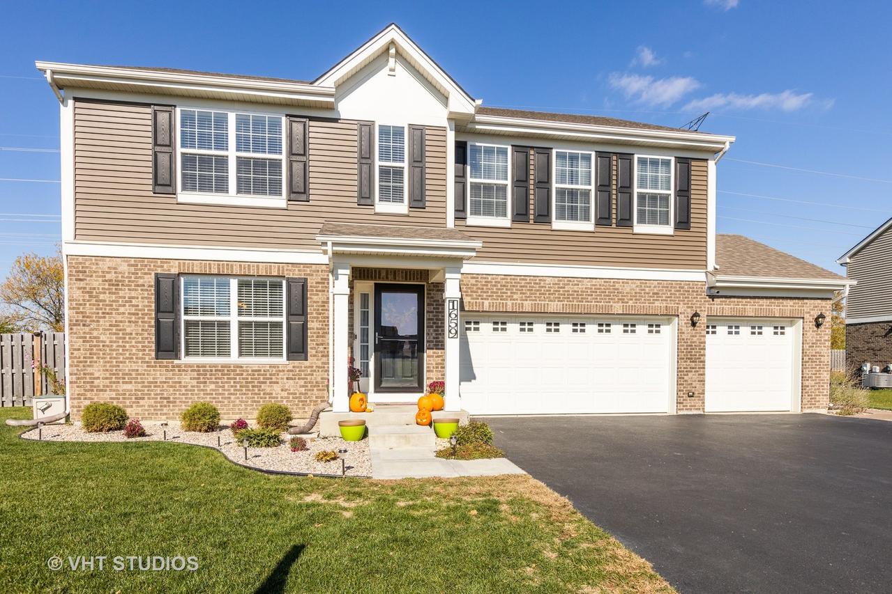 1659 Glenbrooke Ln., New Lenox, IL 60451