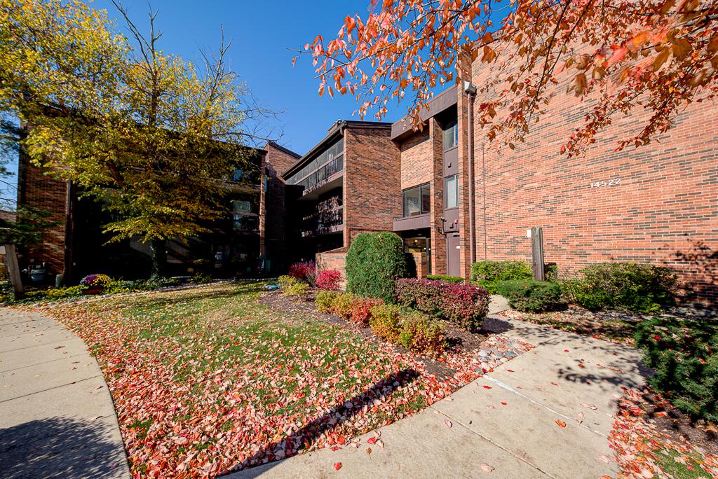 14522 Linder Ct. #PH4, Oak Forest, IL 60452