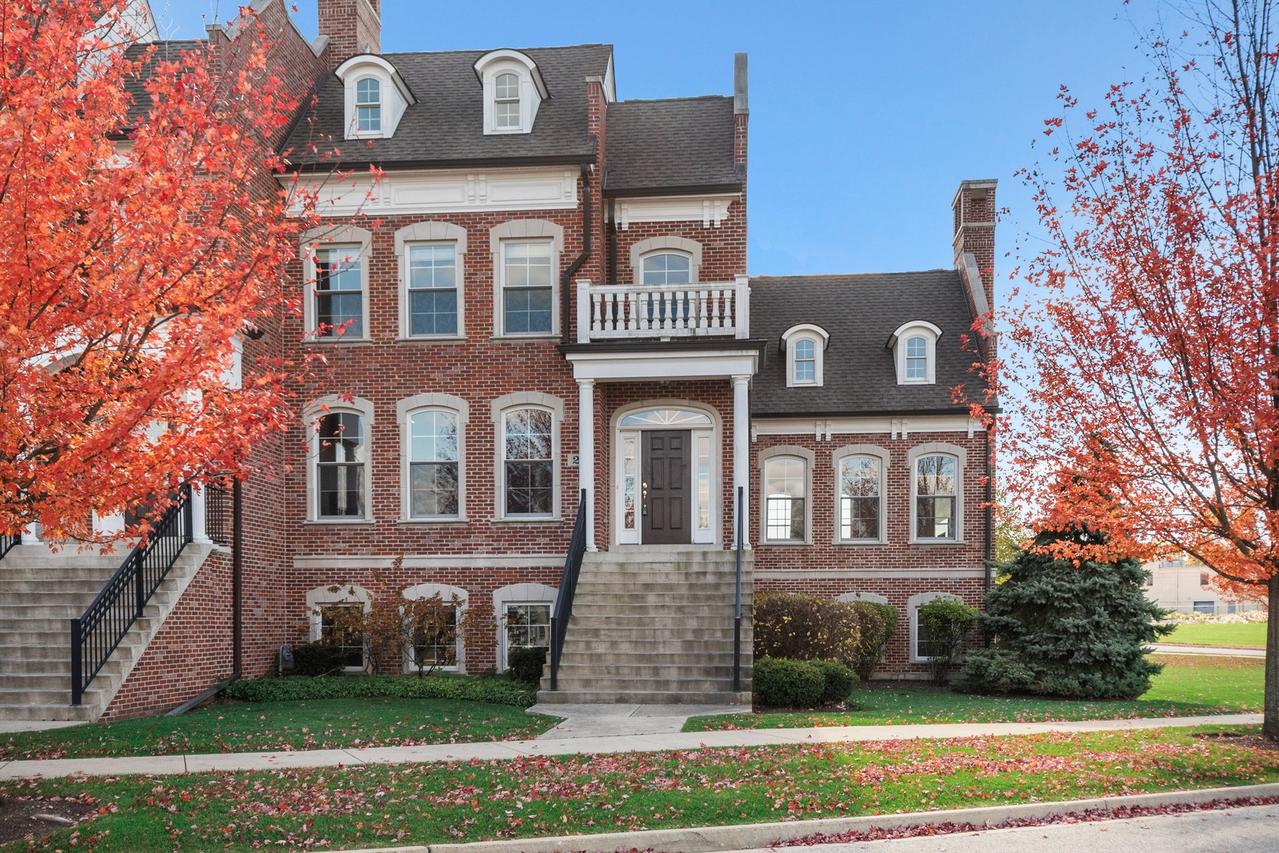 29 North St., Woodstock, IL 60098