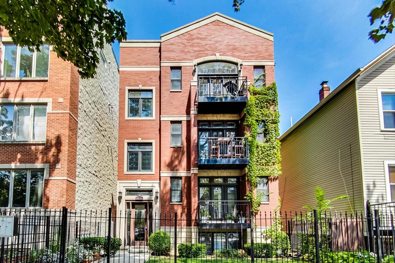 2414 W Moffat St. #D, Chicago, IL 60647