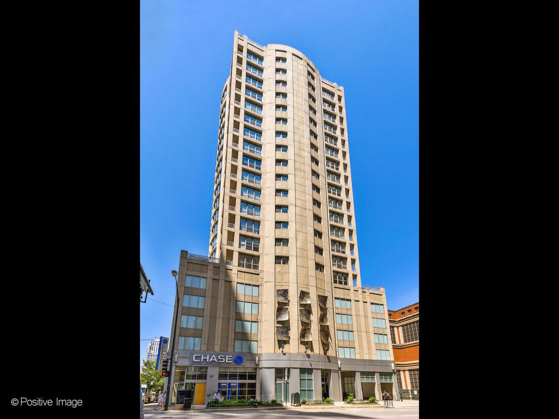 600 N Dearborn St. #1308, Chicago, IL 60654