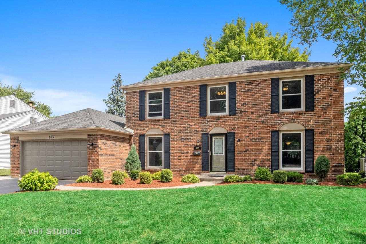 365 Countryside Dr., Roselle, IL 60172