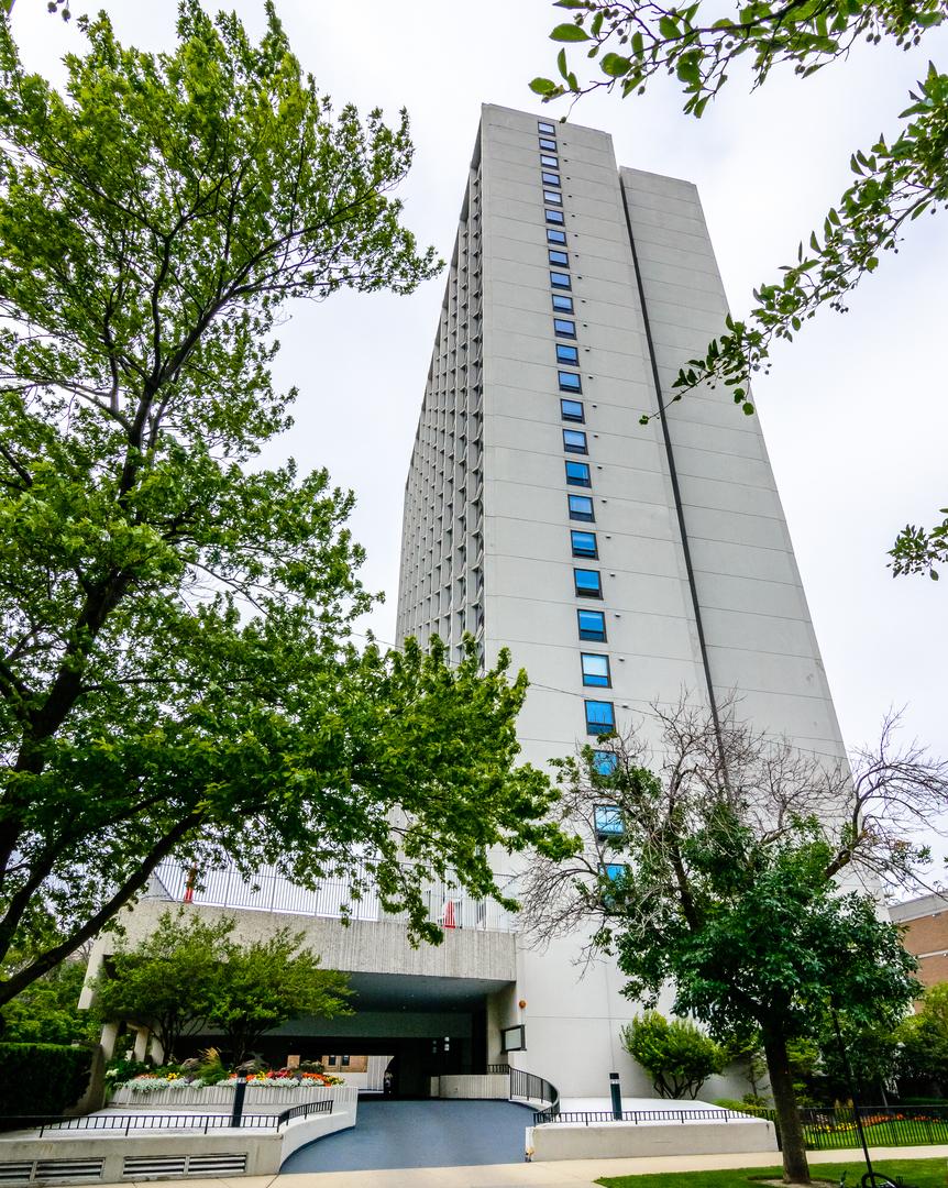 5100 N Marine Dr. #10M, Chicago, IL 60640
