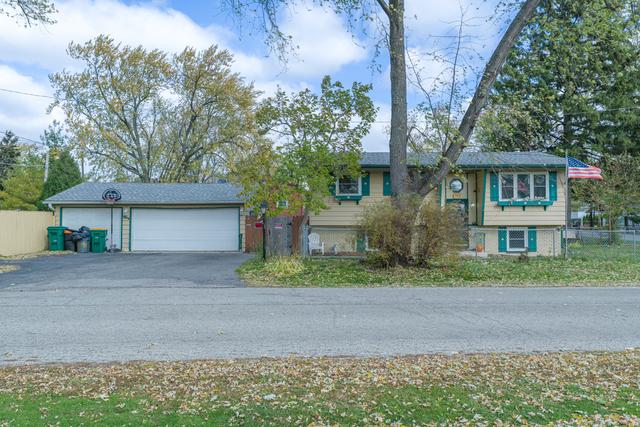 1502 N. Lake Shore Dr., Round Lake Beach, IL 60073