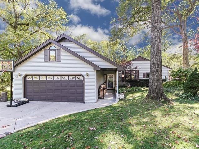391 W Creekwood Dr., Palatine, IL 60074