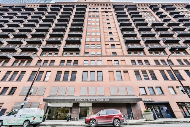 165 N Canal St. #58, Chicago, IL 60606