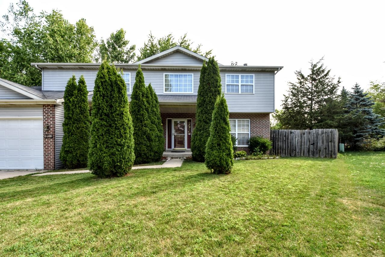 2201 Matthew Pl., Zion, IL 60099