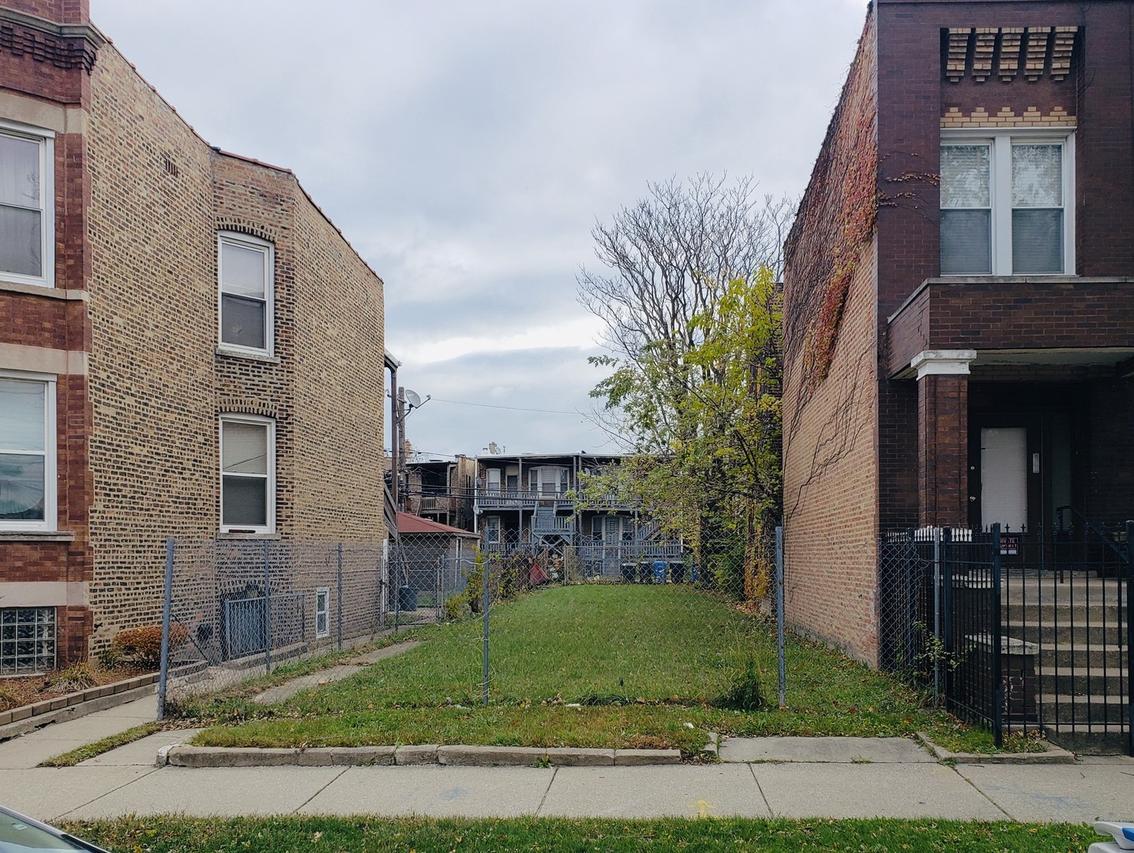 6243 S Langley Ave., Chicago, IL 60637