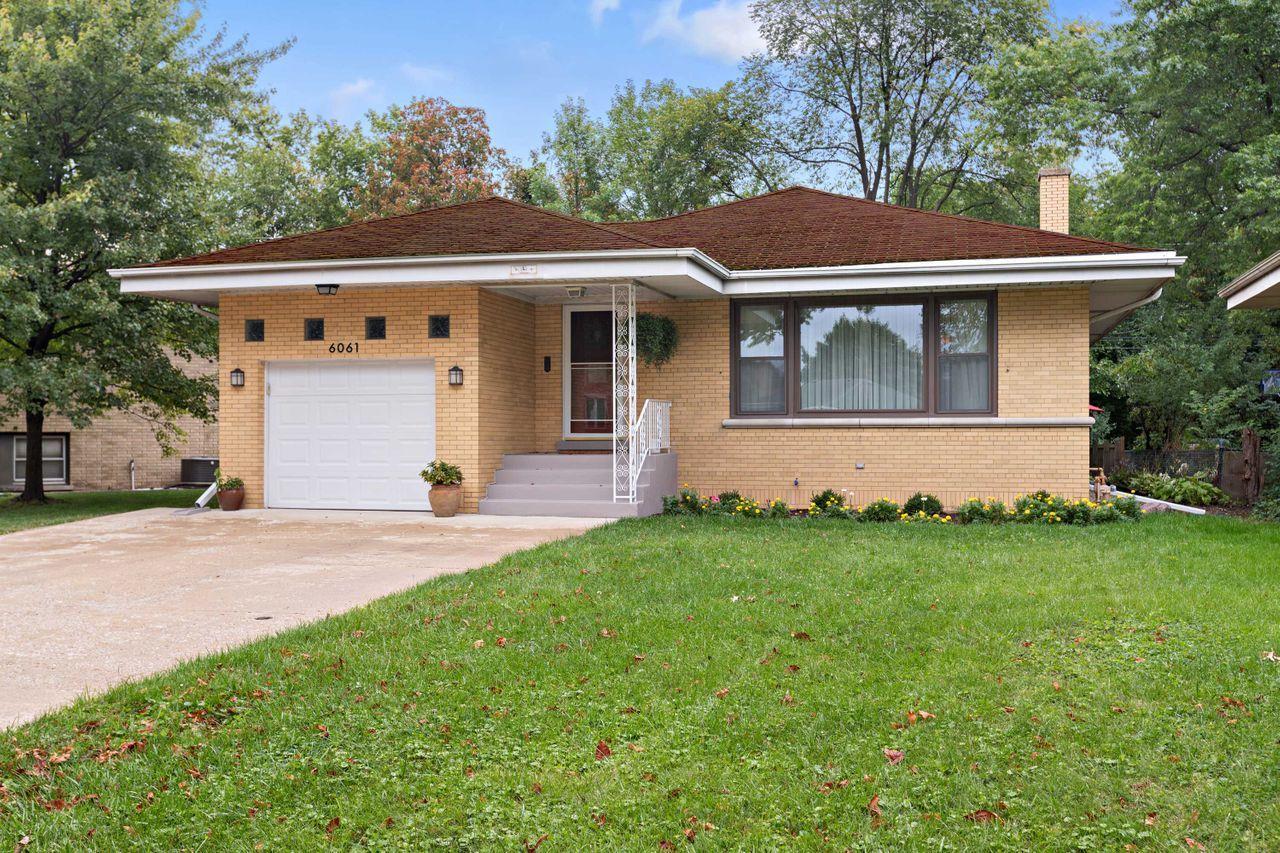 6061 N Kostner Ave., Chicago, IL 60646