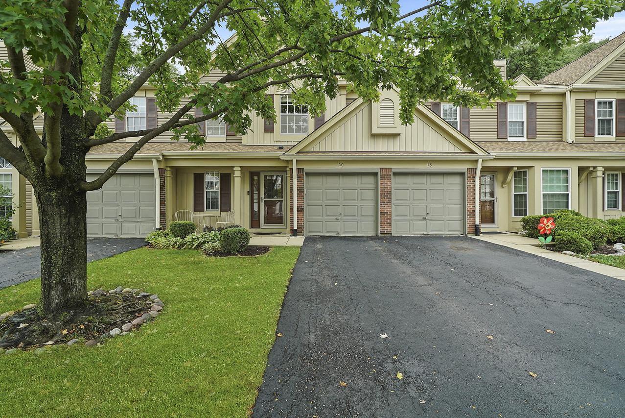 20 Peach Tree Ln., Westmont, IL 60559
