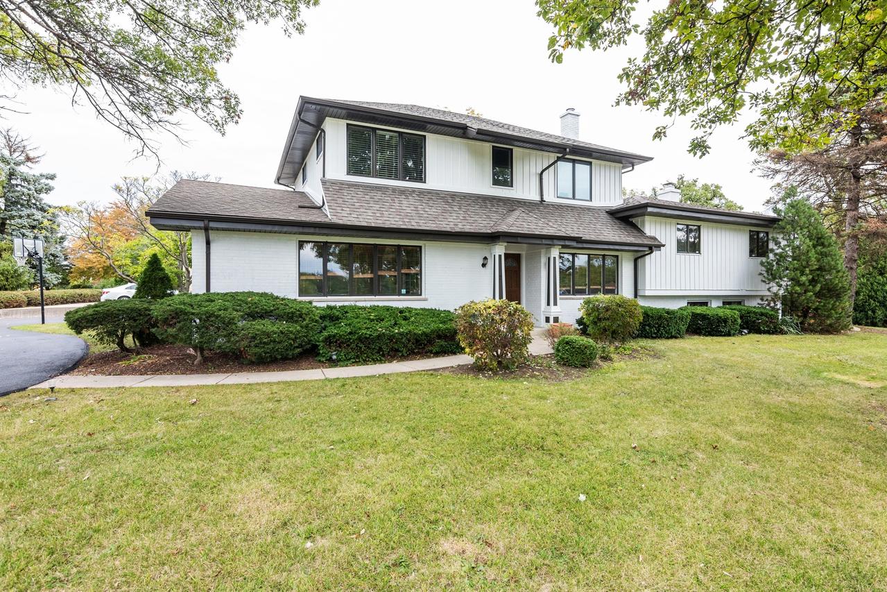 2 Croydon Ln., Oak Brook, IL 60523